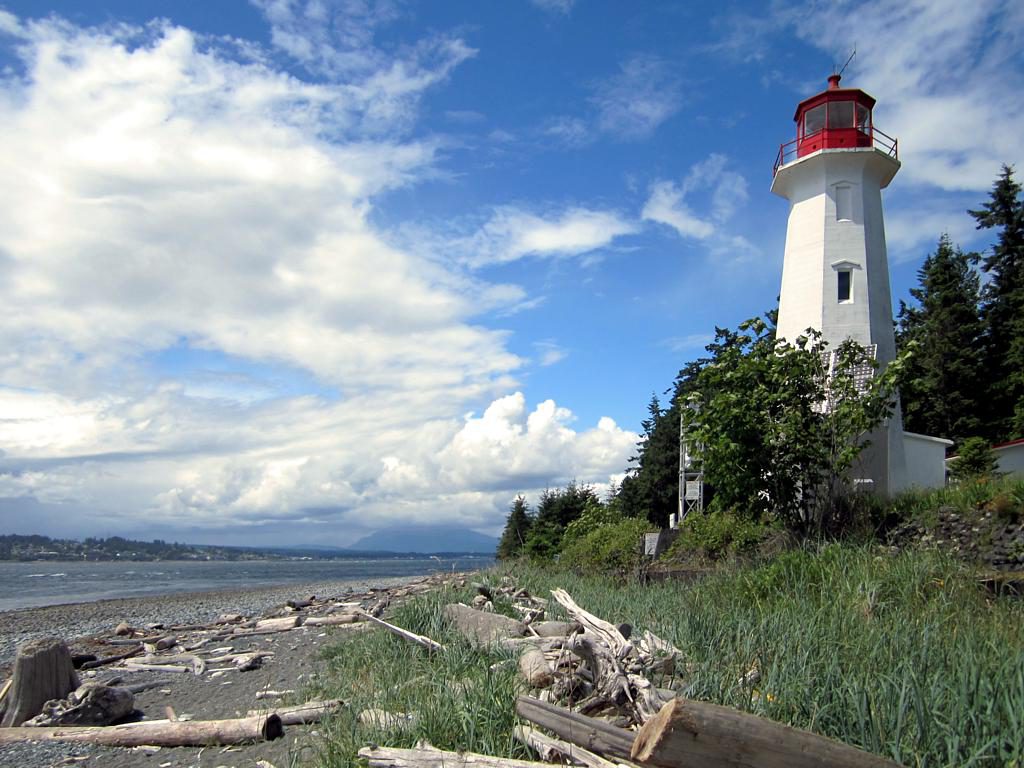 Unaffected by isolation, B.C. lighthouse keepers continue work as COVID-19 pandemic continues