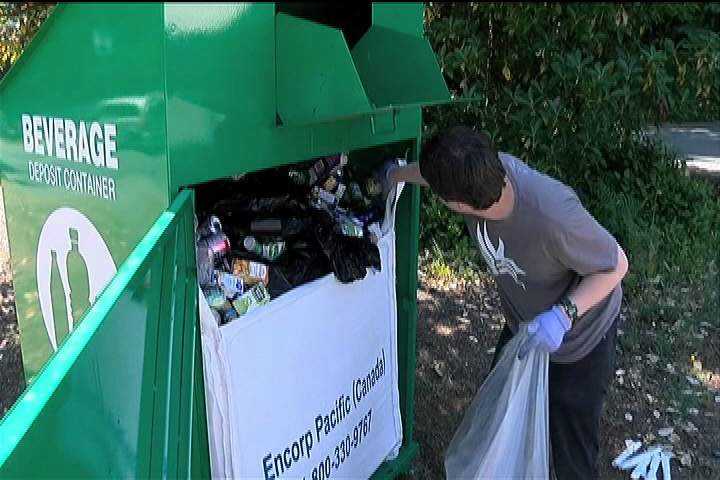 'Empties 4 Food' an early success for Nanaimo's food bank