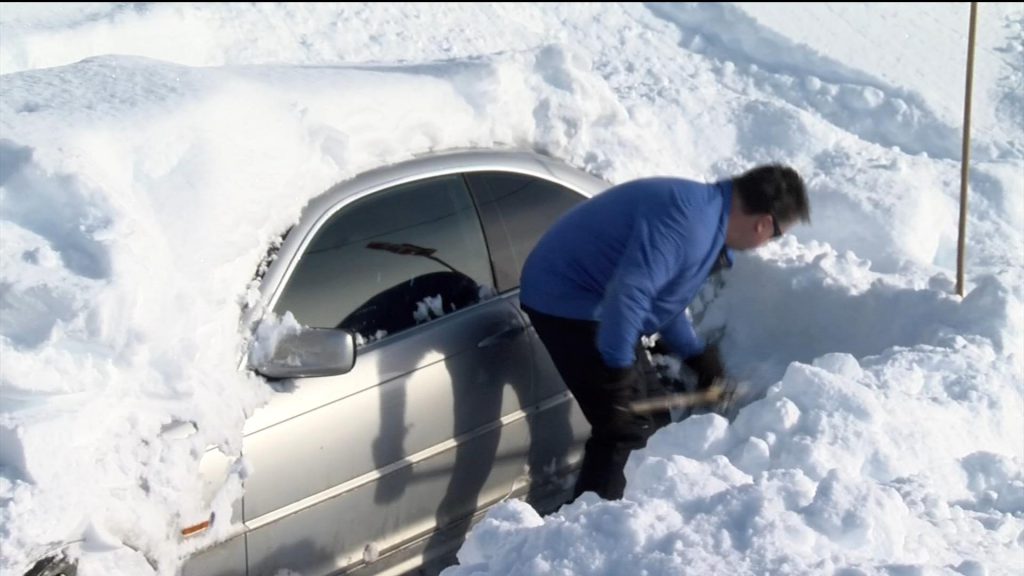 Mount Washington partially opens after weekend snow dump