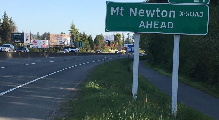 Pat Bay Highway pedestrian struck and killed in Central Saanich