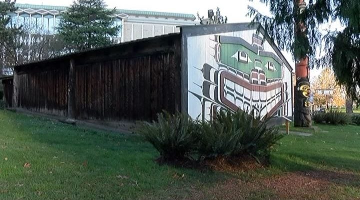 Federal funds used to install new roof on Wawadiťła at the Royal BC Museum