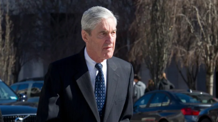 Special Counsel Robert Mueller walks to his car after attending services at St. John's Episcopal Church, across from the White House, on Sunday. (Photo: CBC: Cliff Owen/Associated Press)