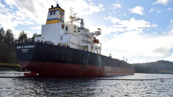 Bill C-48 — the Oil Tanker Moratorium Act — would prohibit oil tankers carrying more than 12,500 tonnes of certain types of oil from stopping or unloading at ports on B.C.'s North Coast. (Chris Corday/CBC)