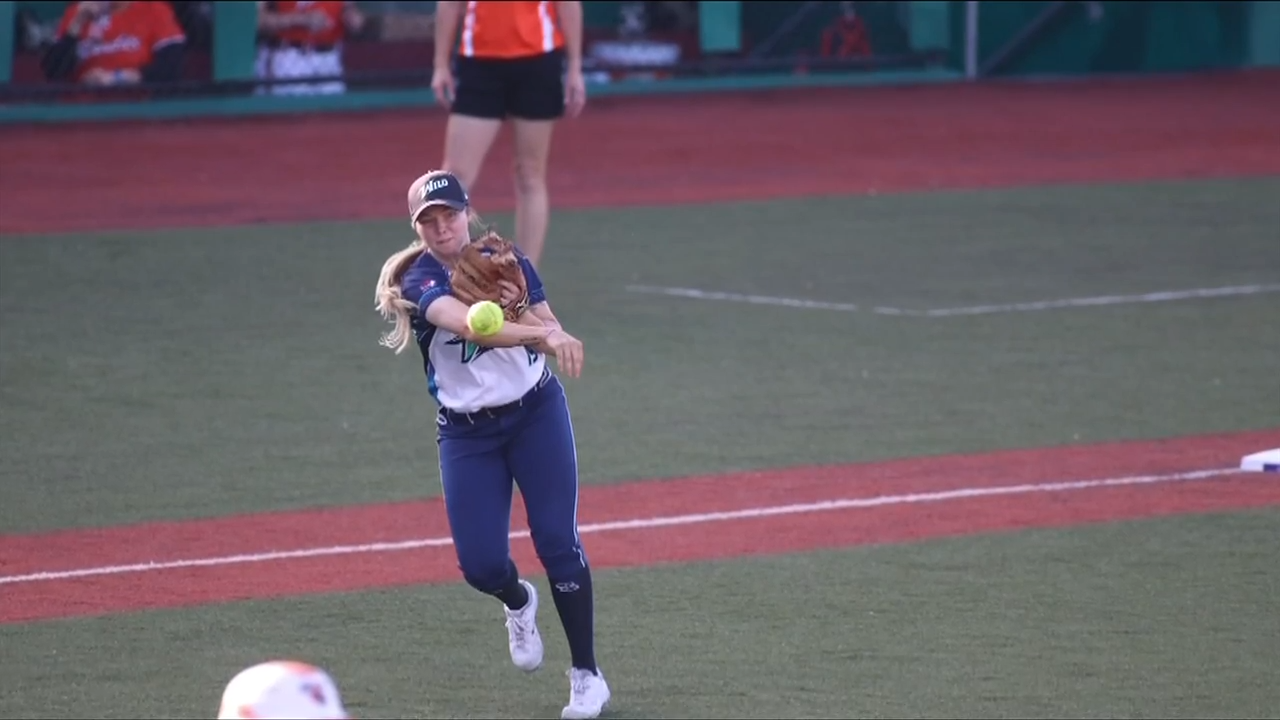 Victoria softball star set to represent Canada at Pan Am Games