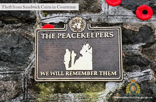 Plaque honouring fallen peacekeepers stolen from Sandwick Memorial Cairn in Courtenay