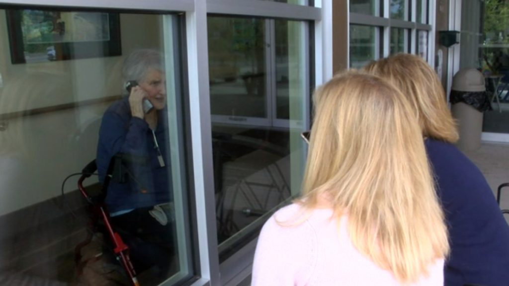 'They want their families:' Nanaimo residents plead to visit COVID-19 closed care homes