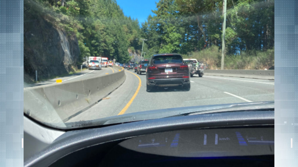 UPDATE: Malahat traffic resumes following single-vehicle crash