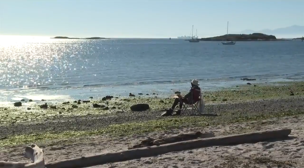 New all time record set in B.C. as heat wave grips the West, slides into Manitoba