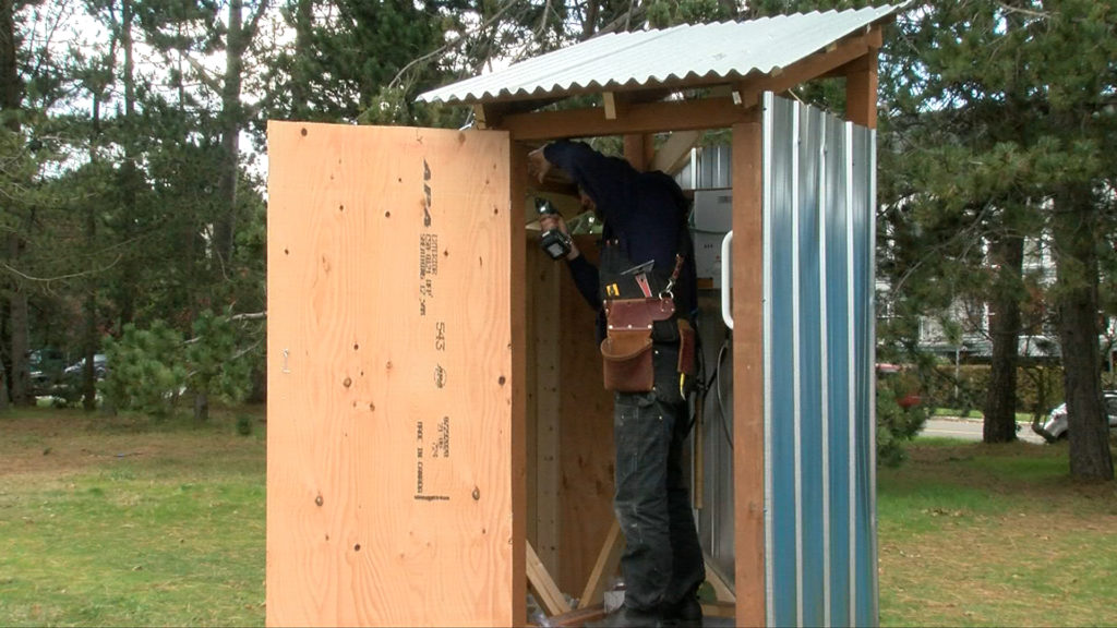 Group installs showers for homeless at Beacon Hill Park, demands water from city