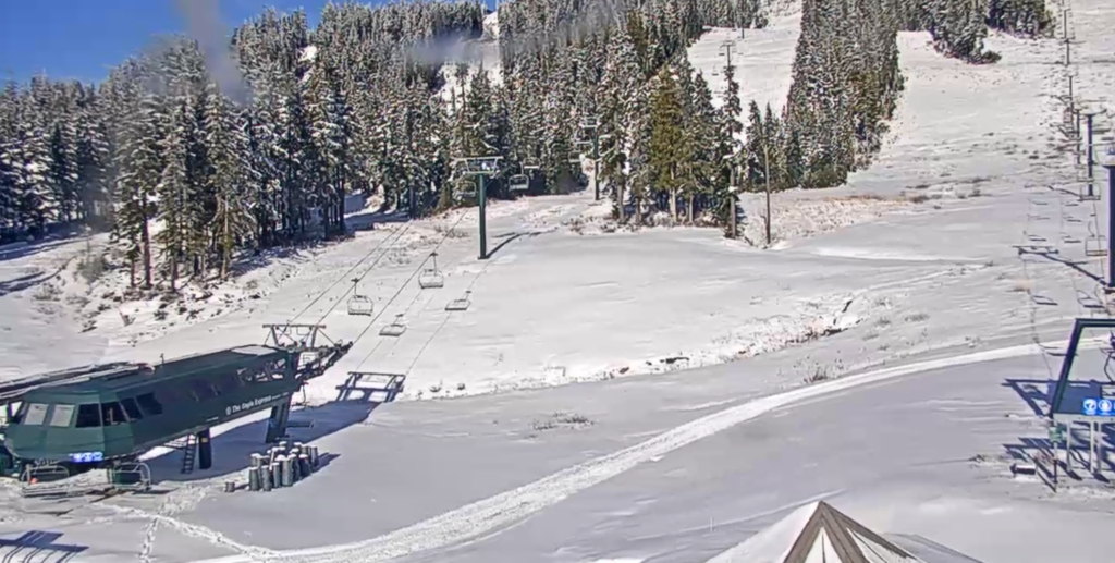 Mount Washington receives 12 cm of snow overnight, on track for Dec. 4 opening day with new protocols