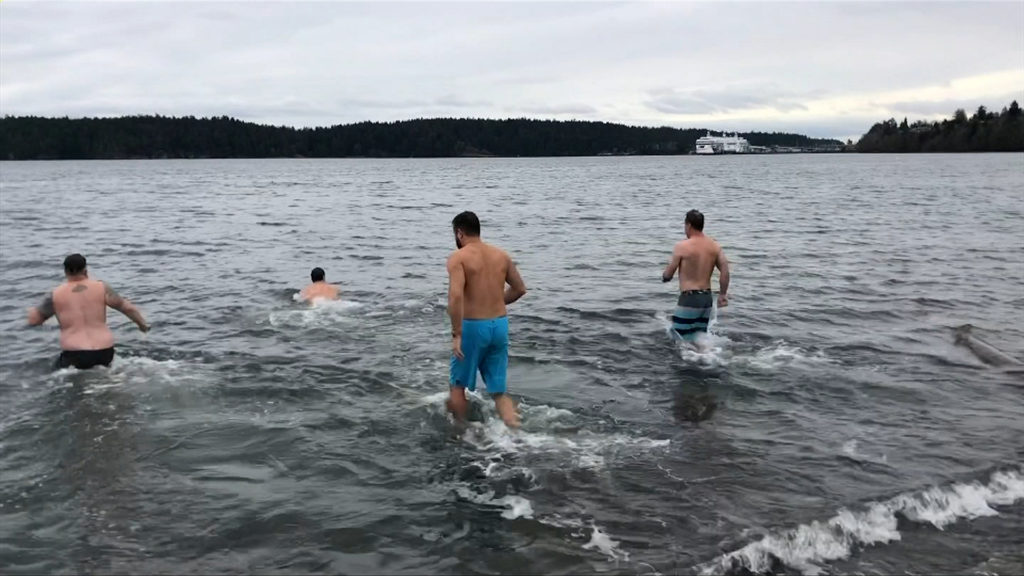 Nanaimo residents keep Boxing Day tradition going by plunging into cold water