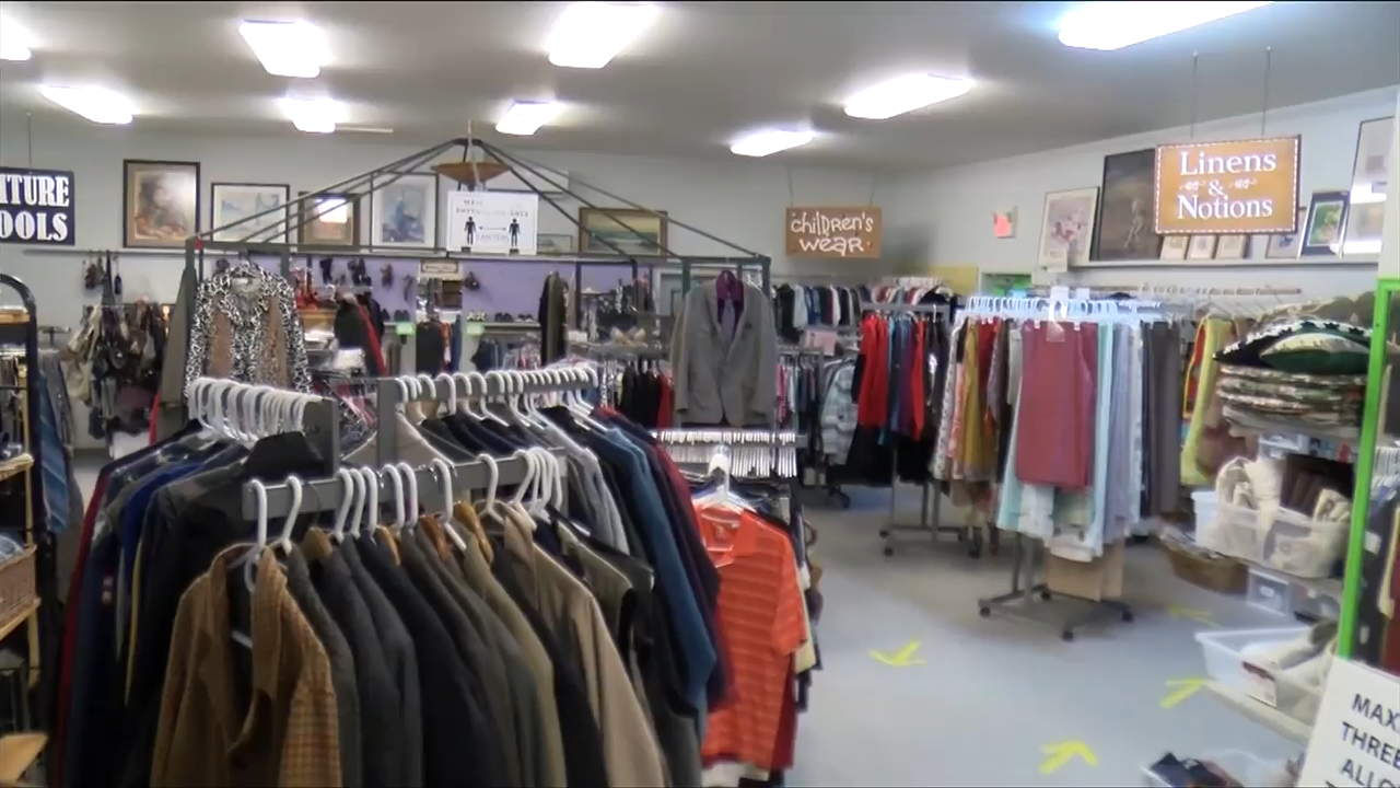Recycling organization on Gabriola Island plans to repurpose tossed clothes