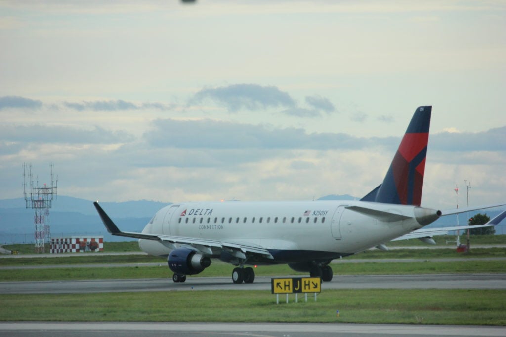 U.S. airlines offer flights to sun destinations while Canadian planes sit idle
