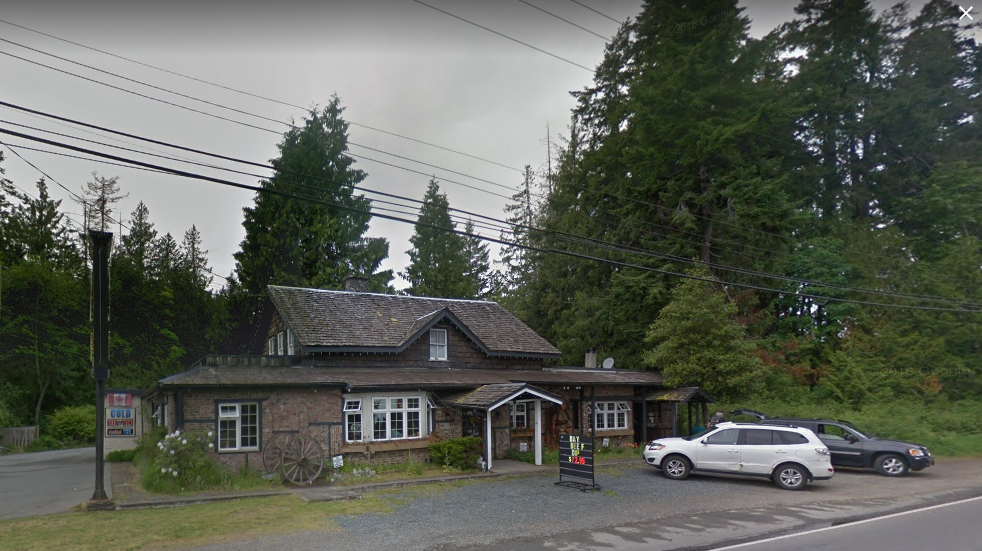 Qualicum Bay pub reports COVID-19 exposure after 'several' people test positive