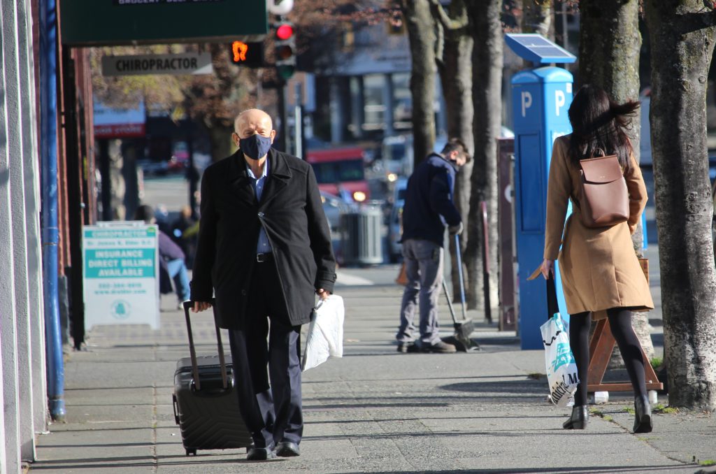 B.C. reports 324 new cases of COVID-19, 36 in Island Health