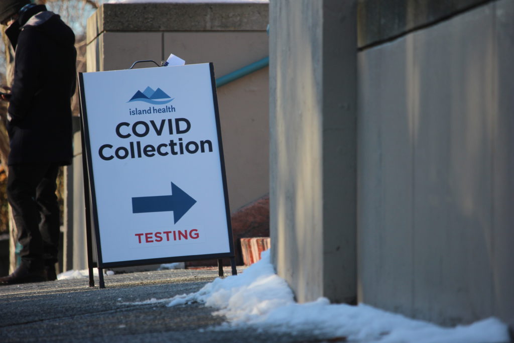 B.C. reports four deaths and 274 hospitalizations due to COVID