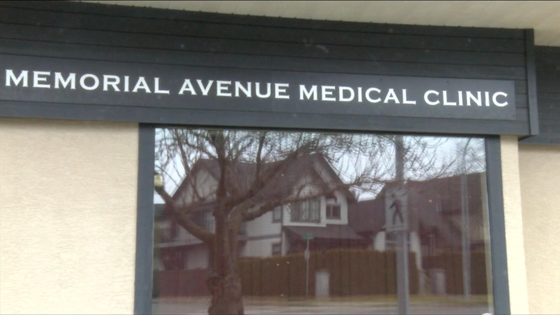 Qualicum Beach doctor leaving B.C. amid doctor shortage, patients