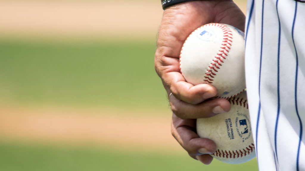 Unvaccinated MLB players can't travel to Canada to play Blue Jays