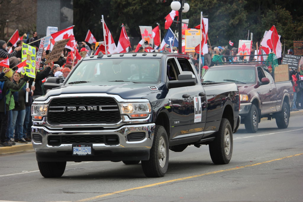 Victoria council passes noise bylaw in response to honking protesters