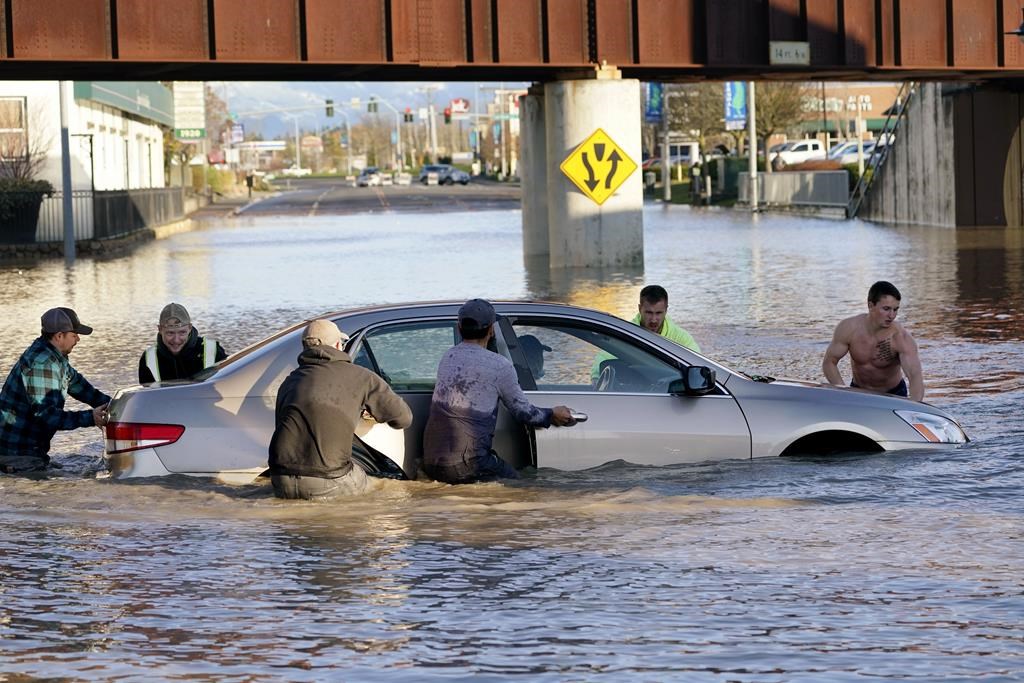 Nooksack River, source of B.C. and Washington flooding fears, to get new plan