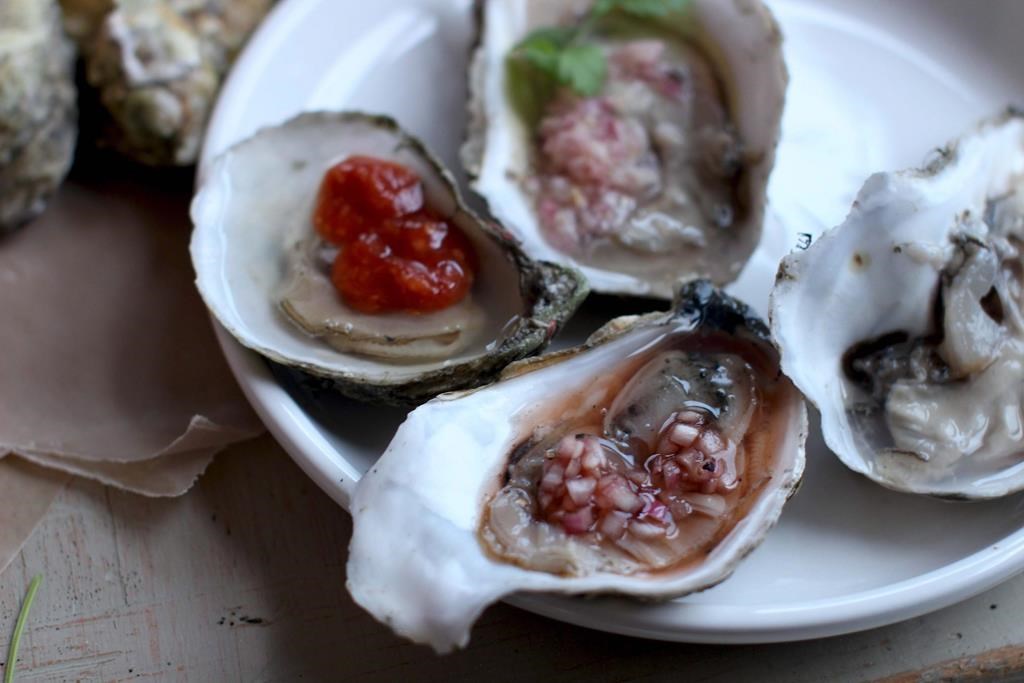 Vancouver Coastal Health issues raw oyster alert after dozens sickened by norovirus