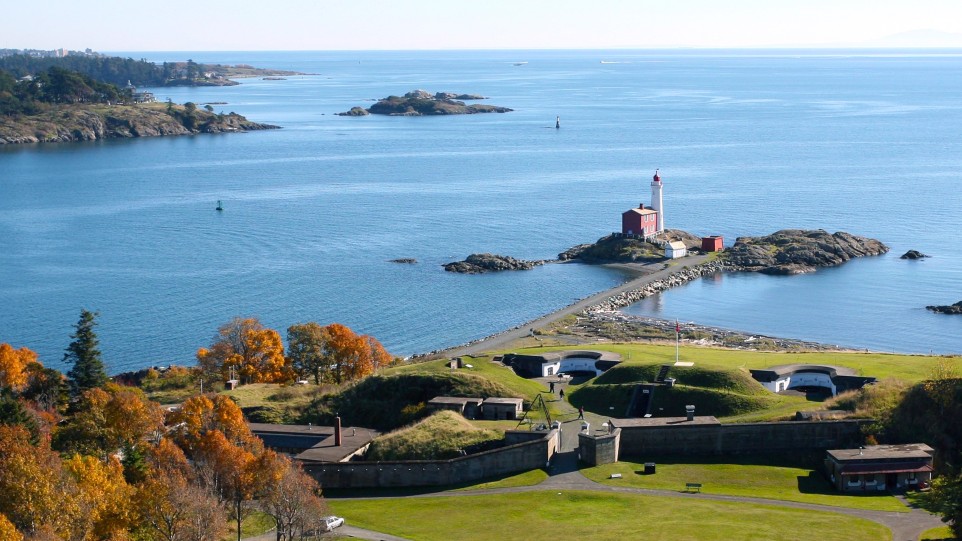 Parks Canada seeking feedback on 10 year plan for Fort Rodd Hill and Fisgard Lighthouse