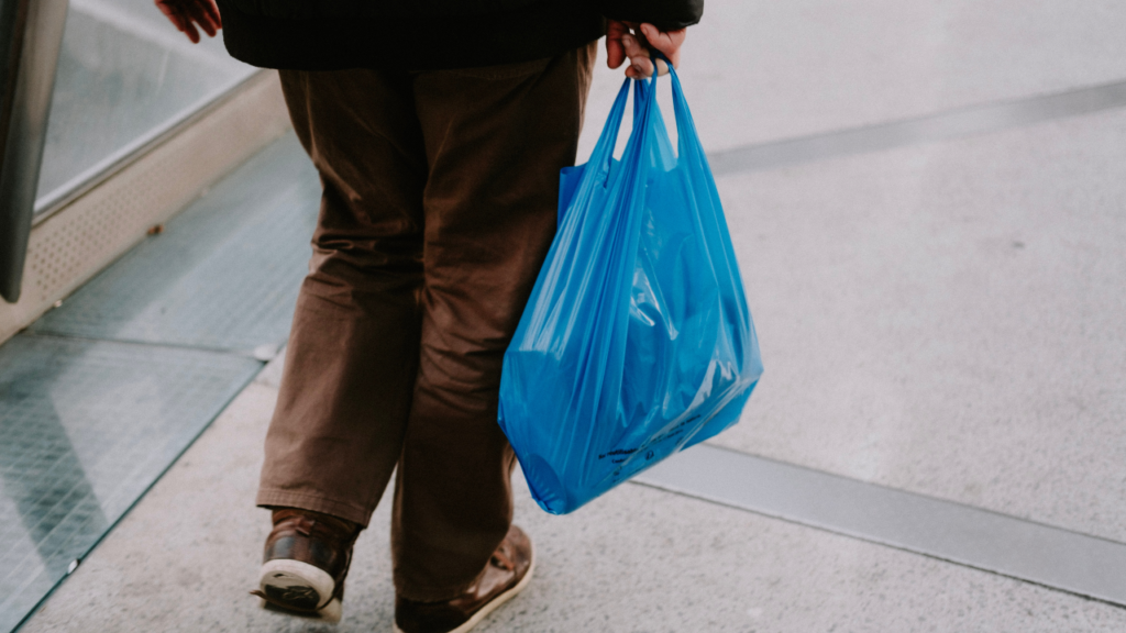 View Royal ban on single-use checkout bags takes effect later this month