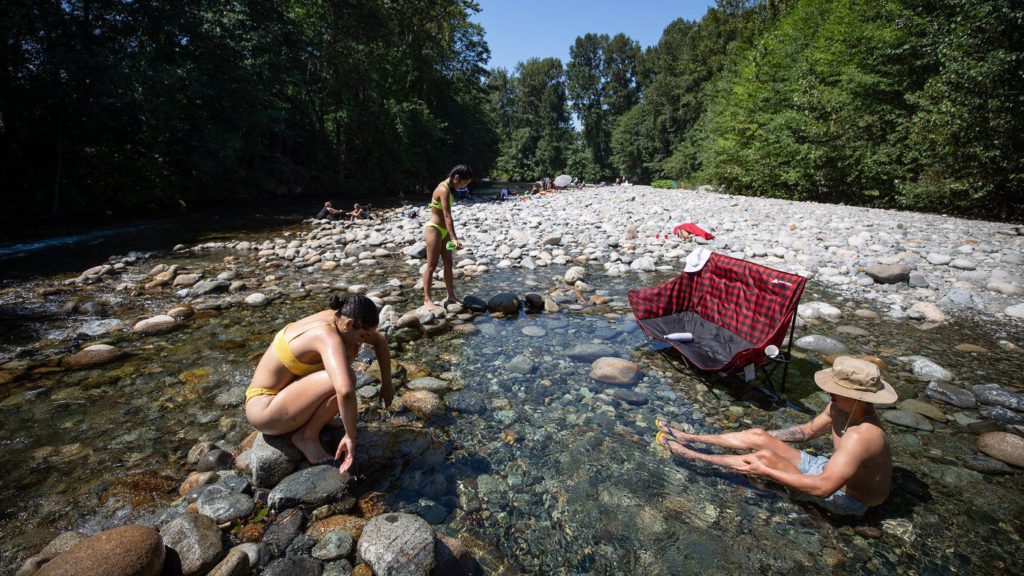 Extreme heat should be labelled a natural disaster, new report urges