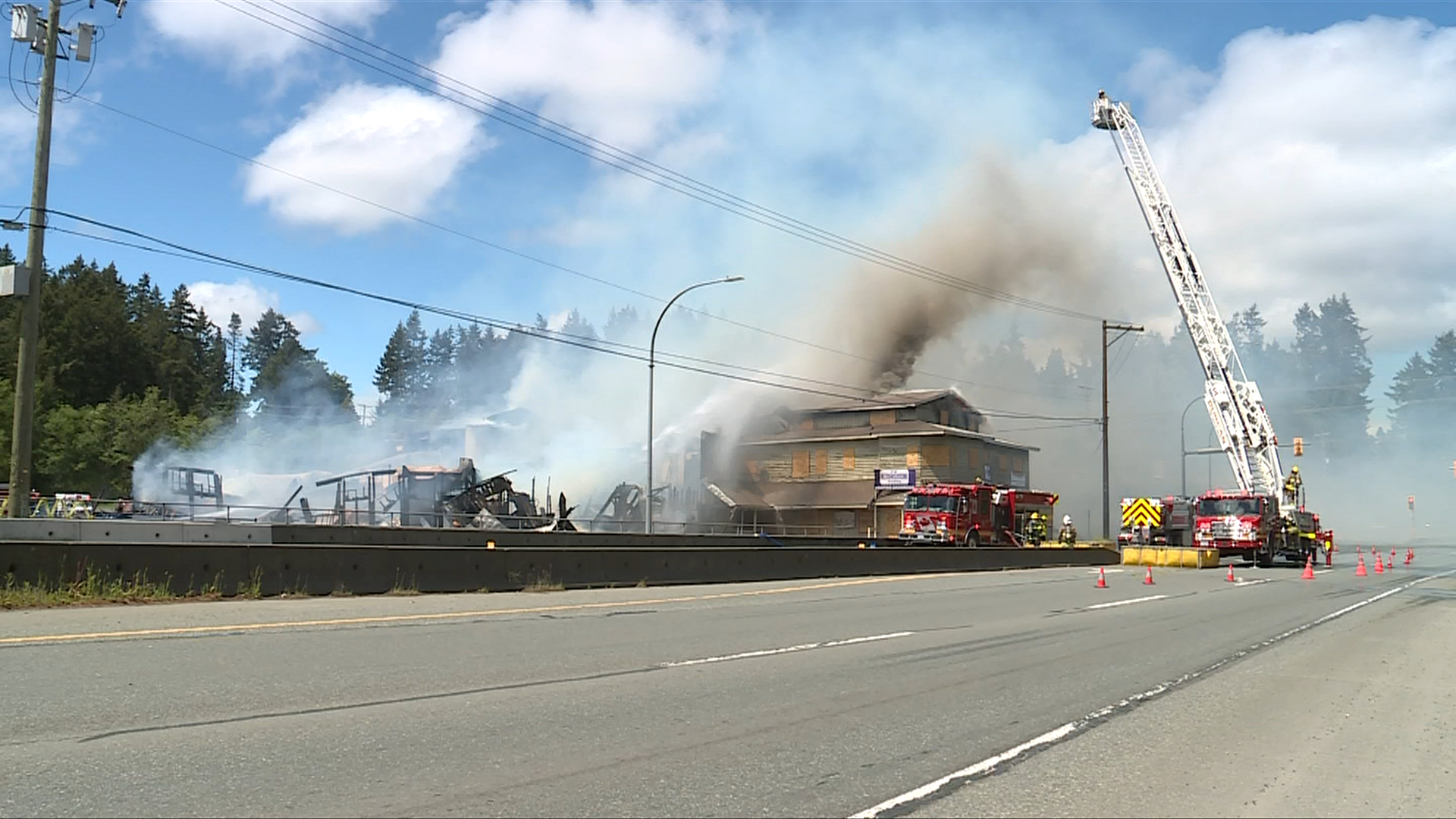 Fire destroys vacant building in Mill Bay, shutting down TransCanada