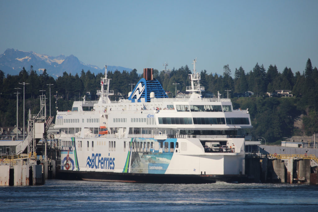 BC Ferries encourages customers to book ahead, arrive early amid Thanksgiving travel surge