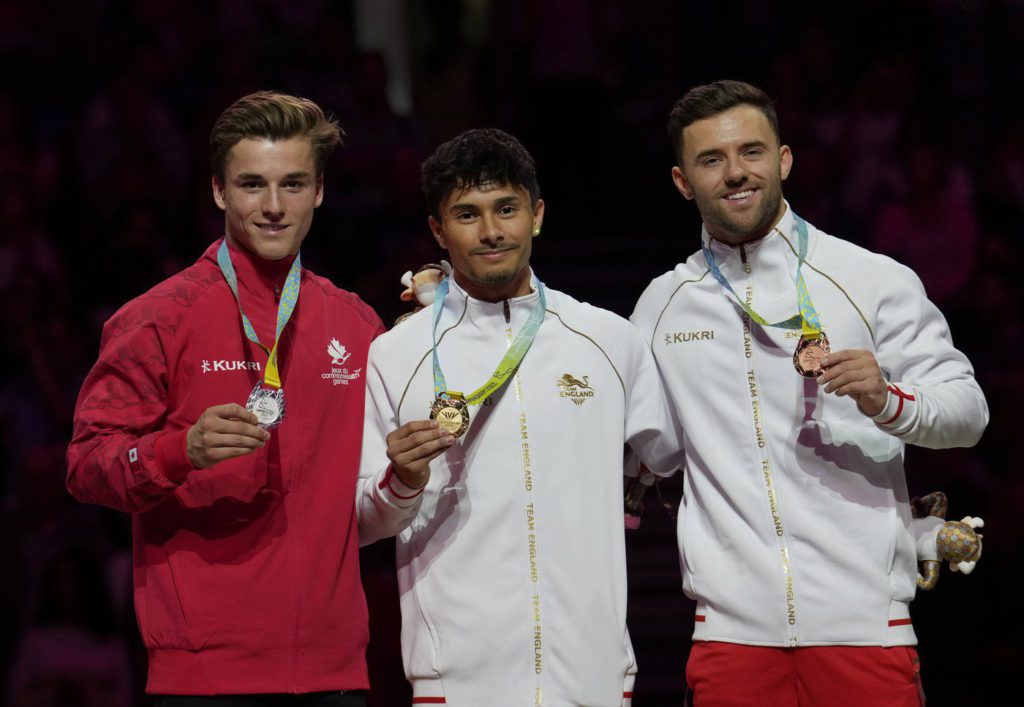 Canada's Maude Charron earns weightlifting gold, sets Commonwealth Games record