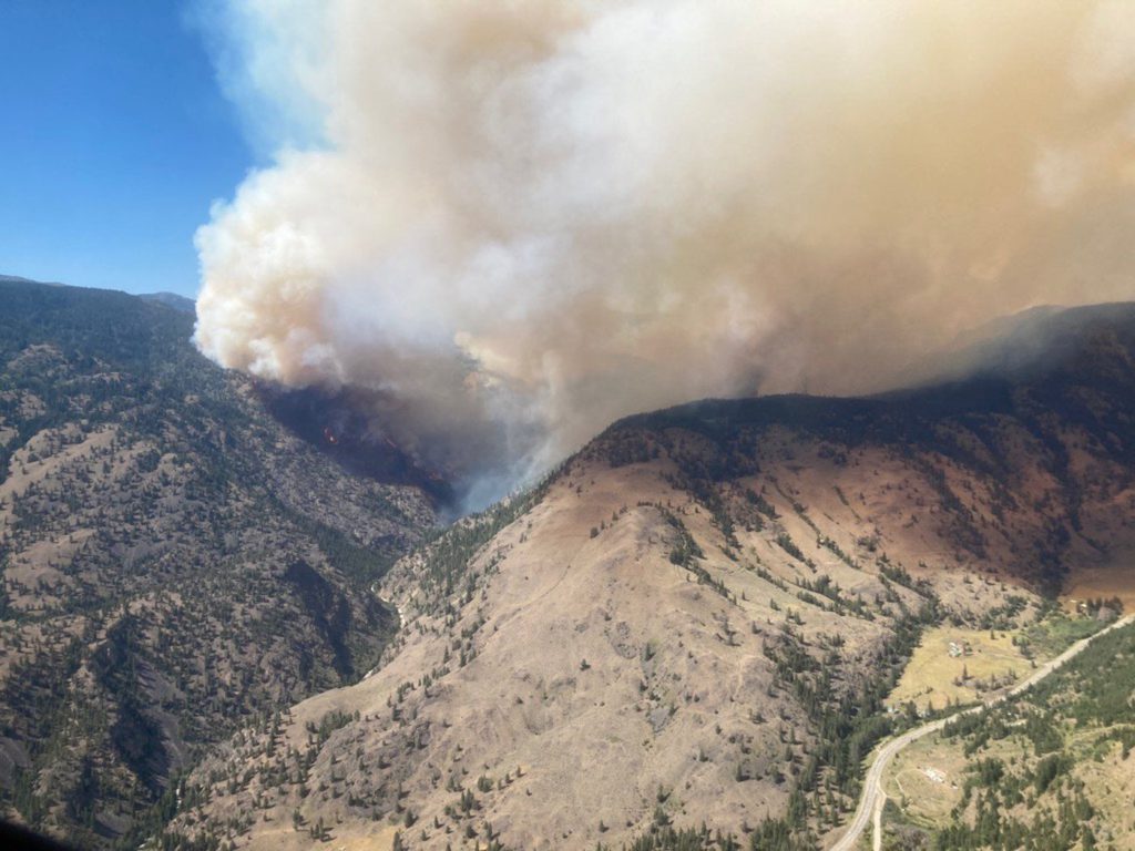 B.C. wildfire prompts evacuation order for mountain resort near Okanagan