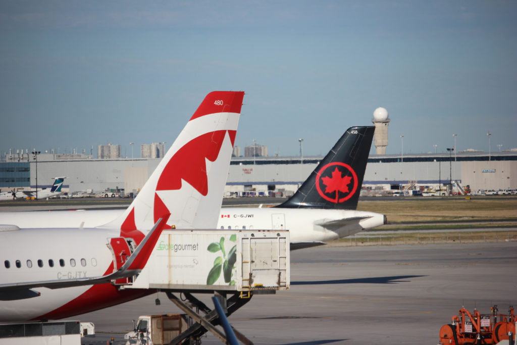 Flight from YVR to Nanaimo delayed after Air Canada plane hits another on tarmac