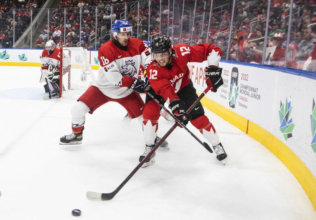 Canada to face off against Czechia in world junior semifinals