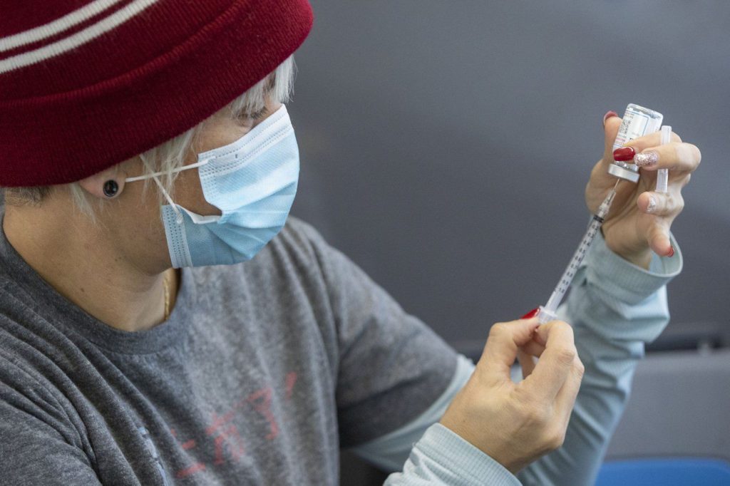 Canada buys up millions more doses of Moderna's bivalent COVID-19 vaccine