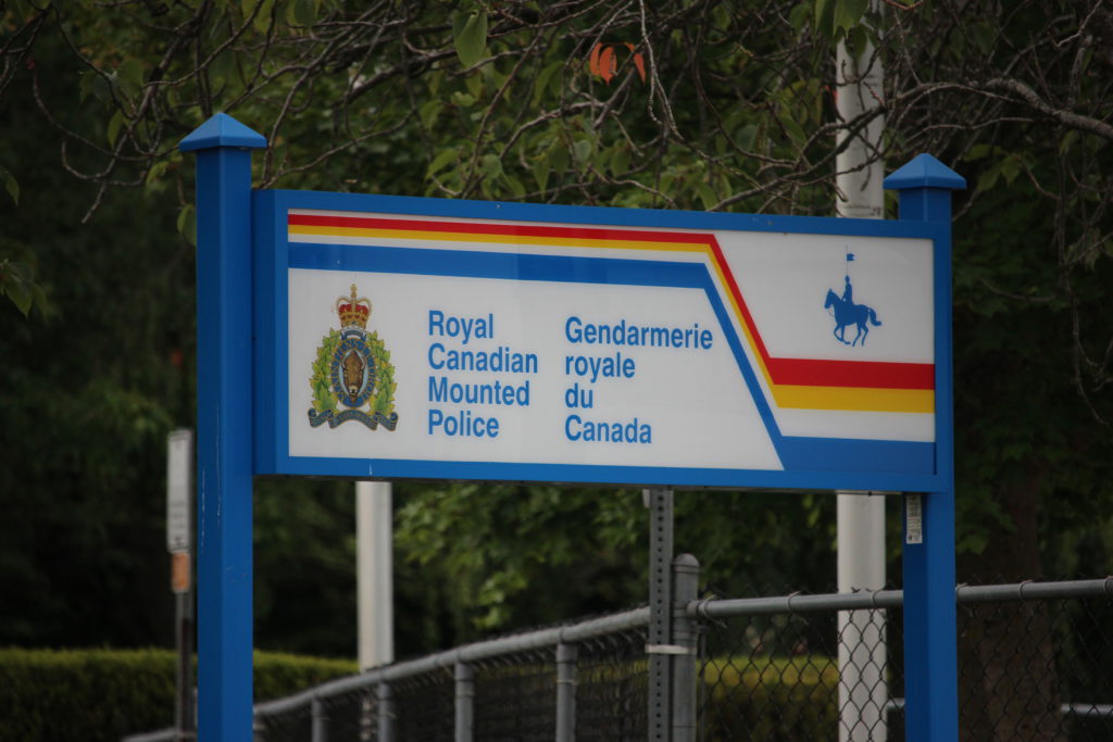 IIO clears Nanaimo RCMP of wrongdoing after man suffers serious injuries in holding cell