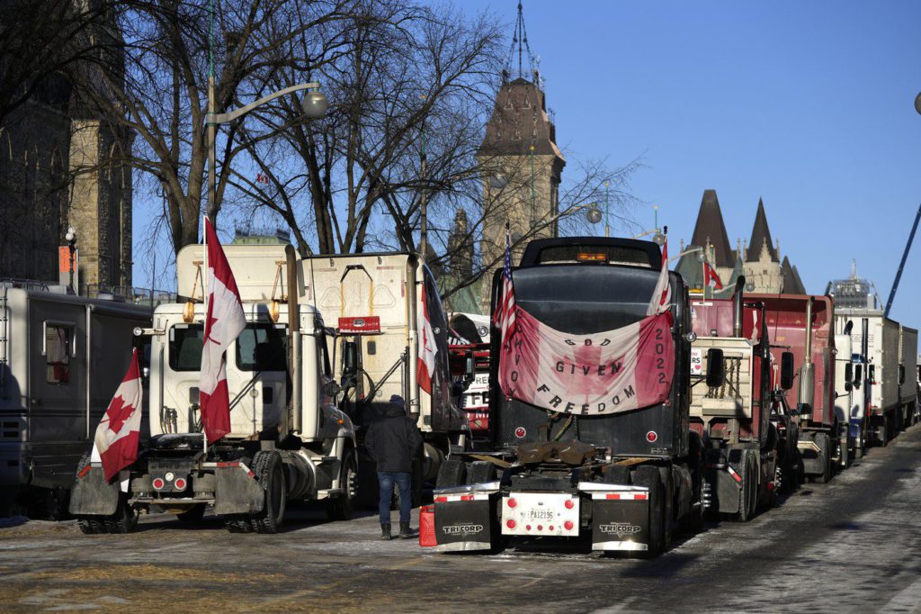 Parliament security took issue with city moving convoy trucks near Parliament Hill