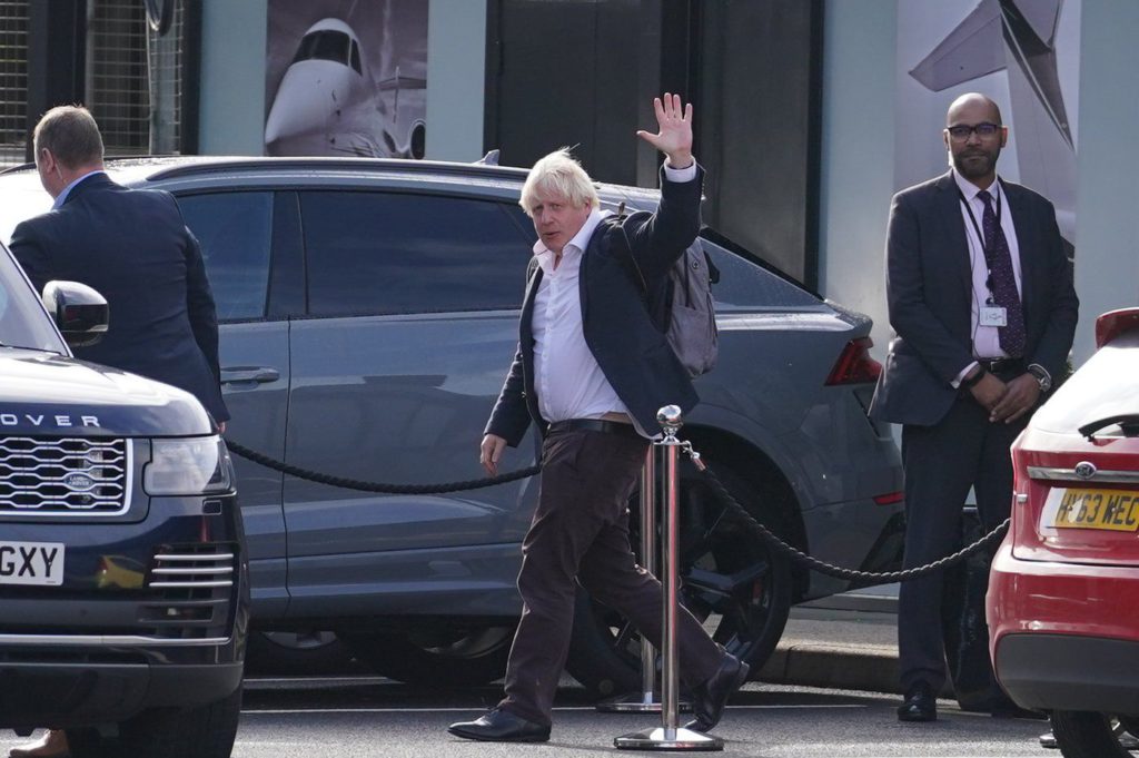 Boris Johnson drops out of race to be next British prime minister