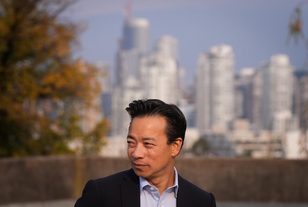 Ken Sim sworn in as Vancouver's new mayor, promises co-operation