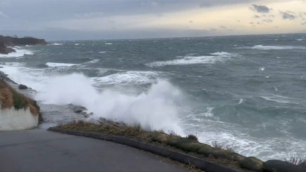 Wind, rain, snowfall warnings in effect for parts of Vancouver Island