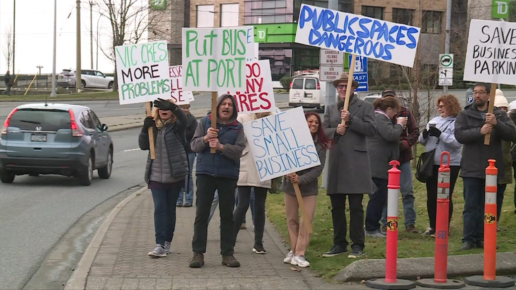 People rally against moving Nanaimo bus exchange to Terminal Avenue