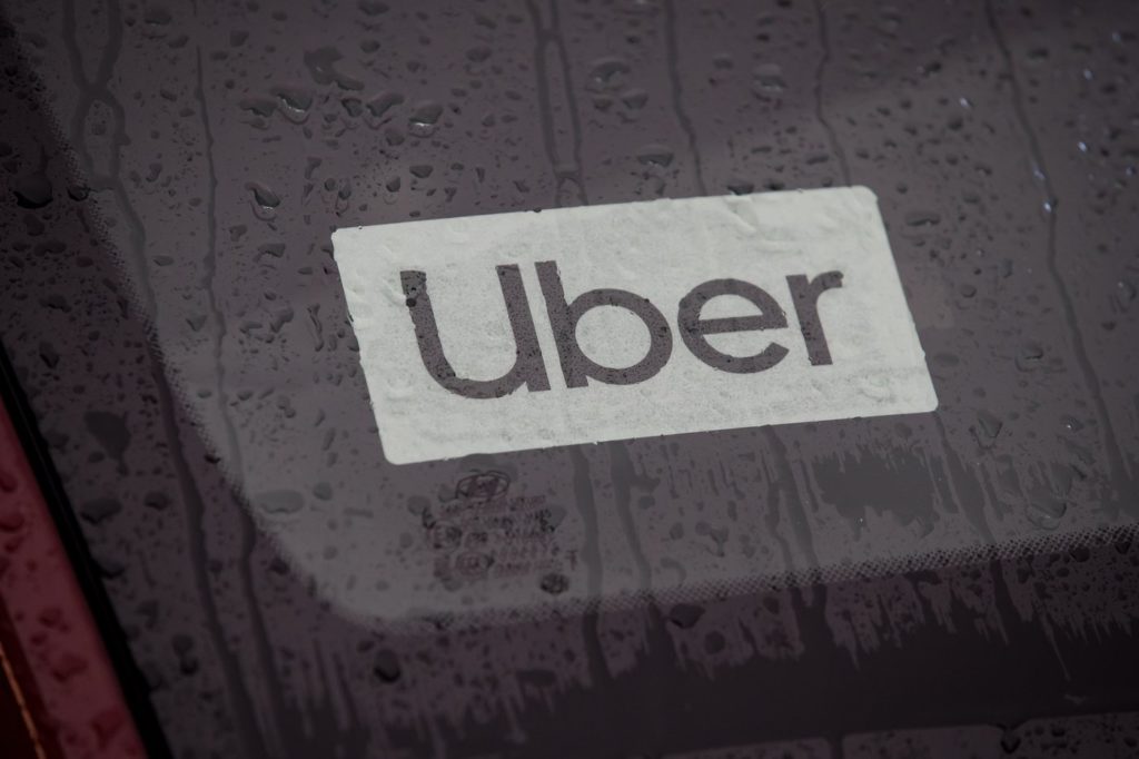 Uber launching 'next week' in Victoria, says ride-hailing service