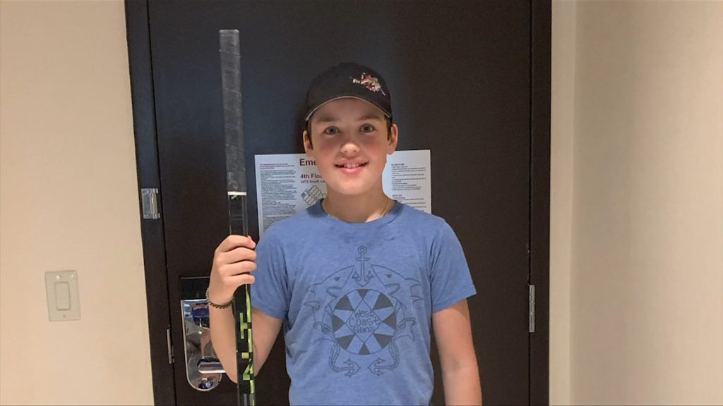 Ucluelet hockey fan's gifted NHL Kraken stick goes missing on Flair flight