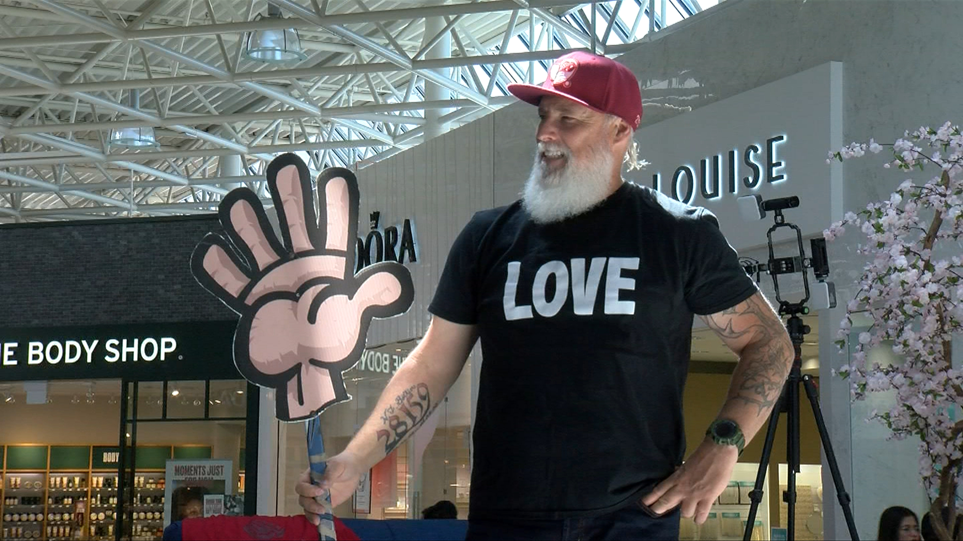 Victoria man pulls off 53 hour 'Mannequin' challenge for charity