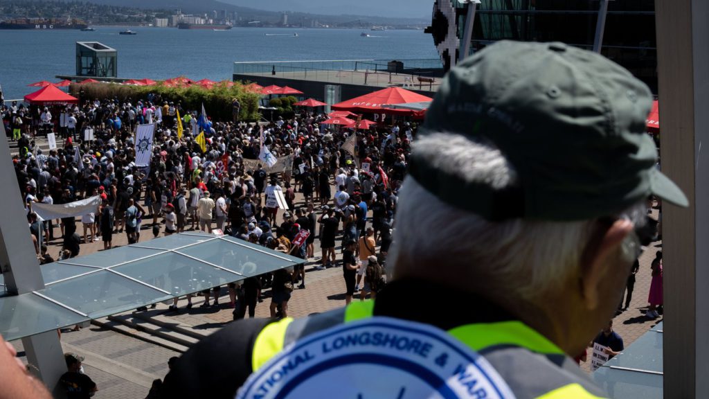 Hundreds rally in Vancouver to support striking B.C. port workers