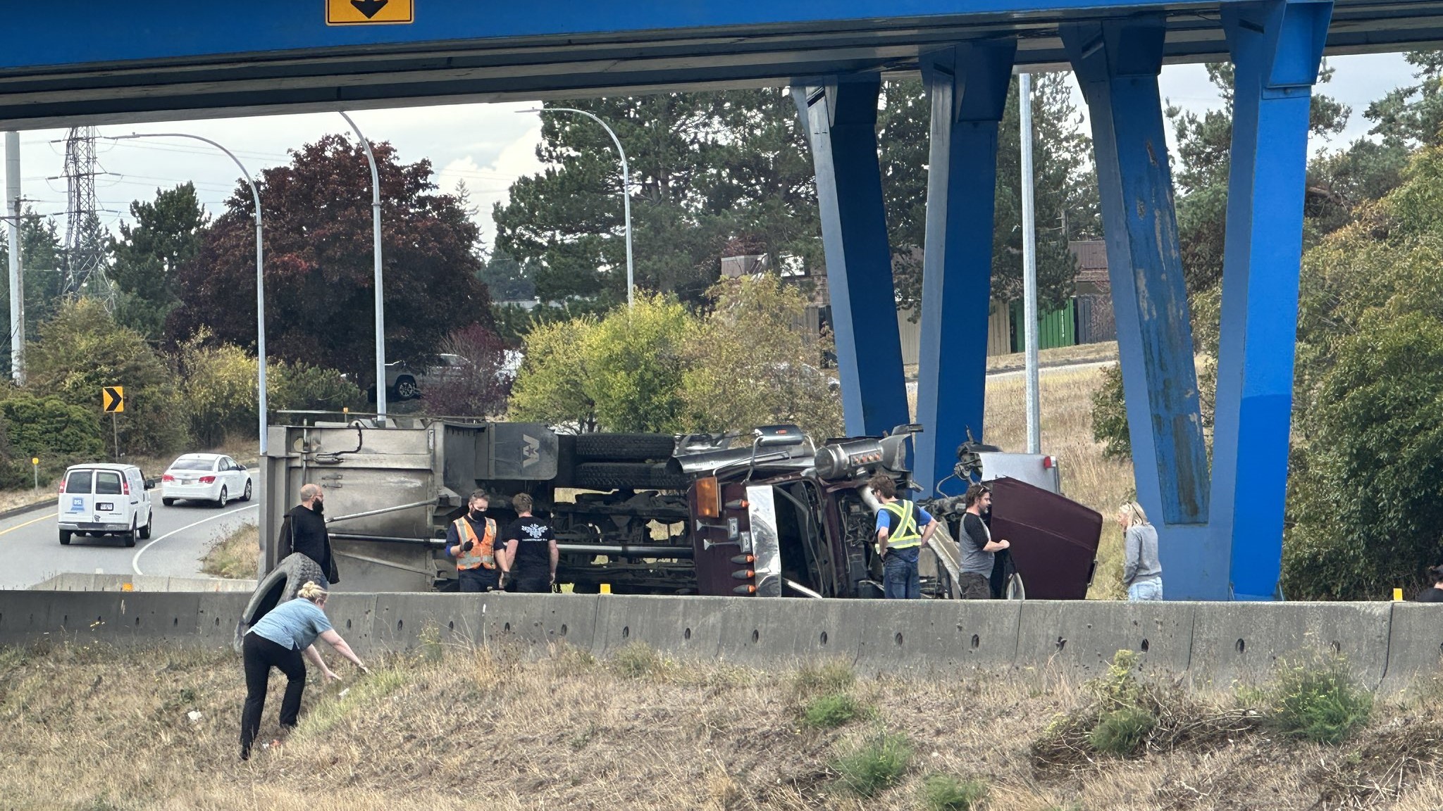 Commercial vehicle crash snarls traffic on Pat Bay highway
