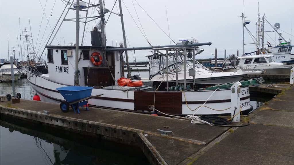 1 of 2 missing boaters found alive in life raft west of Ucluelet: USCG