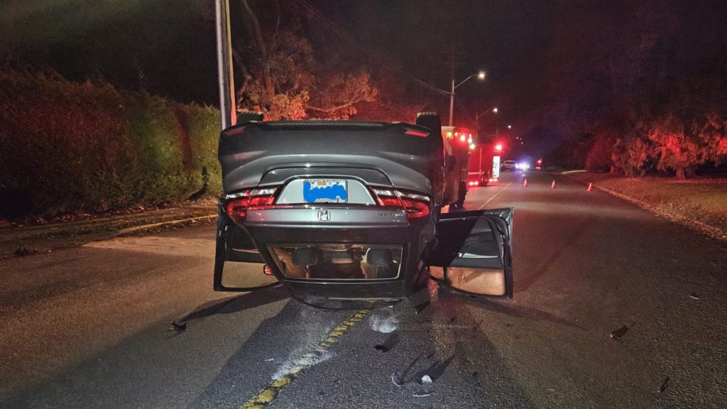 Senior ticketed for driving without due care after rollover crash in Oak Bay