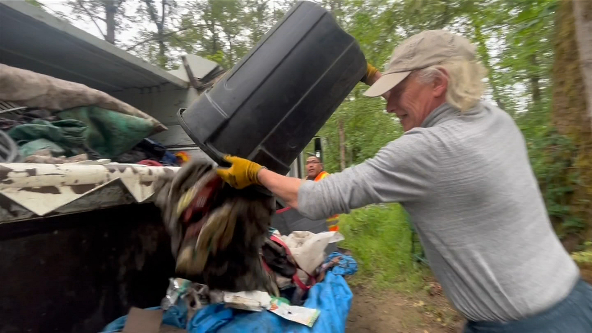 'Couldn't believe there was so much garbage': Volunteers clean up threat to Cowichan River - Vimarsana News
